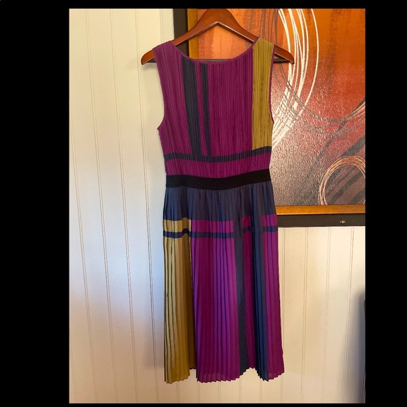 BCBG Maxazria Pleated Dress - Picture 3 of 6